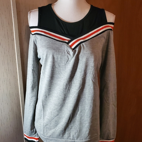 Cotton Overlay Illusion Top - Picture 5 of 6